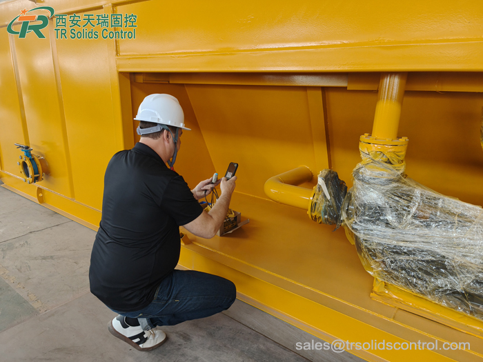 Inspect the paint of the solid control system